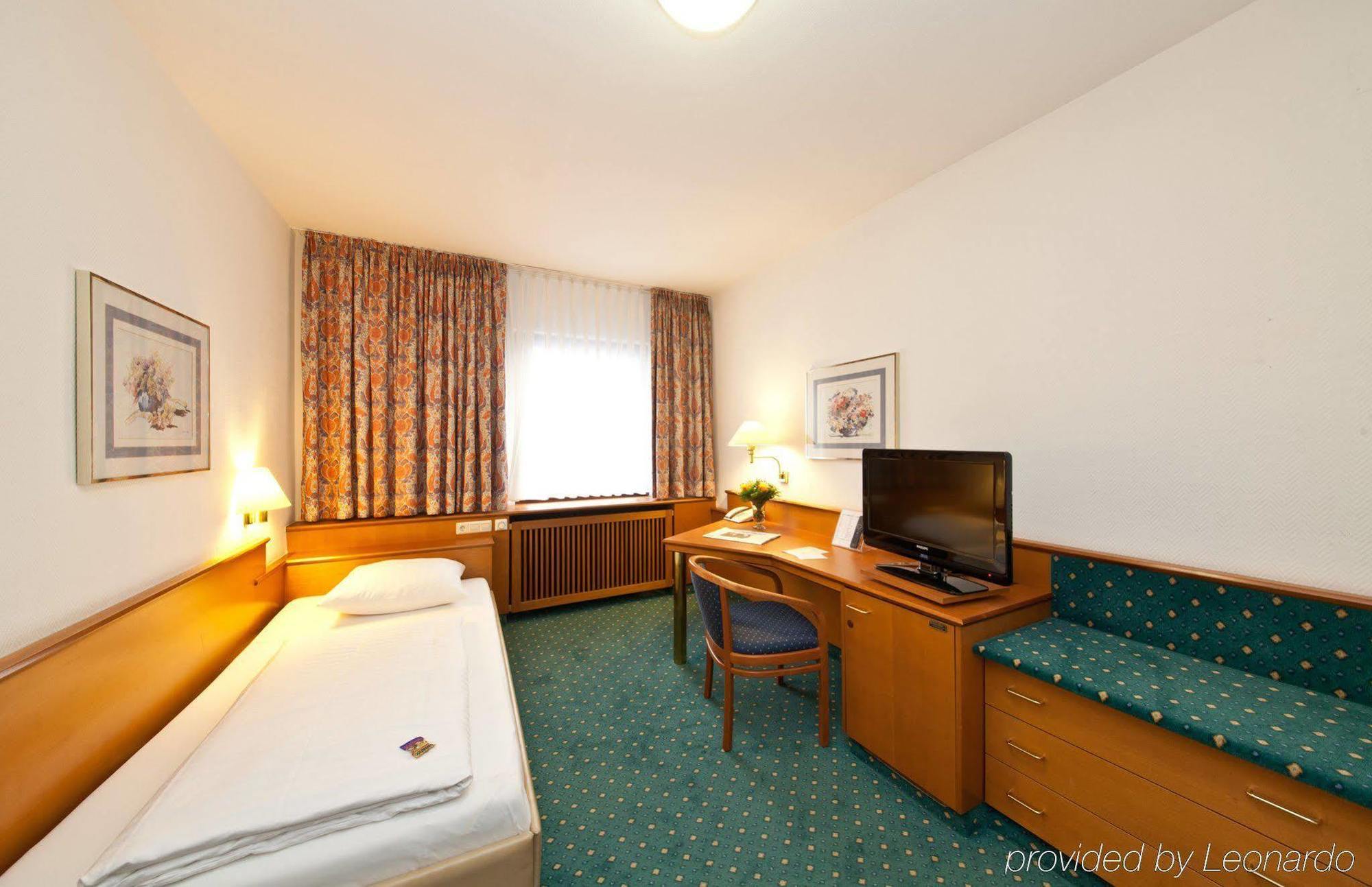 Hotel Boulevard Stuttgart Ngoại thất bức ảnh